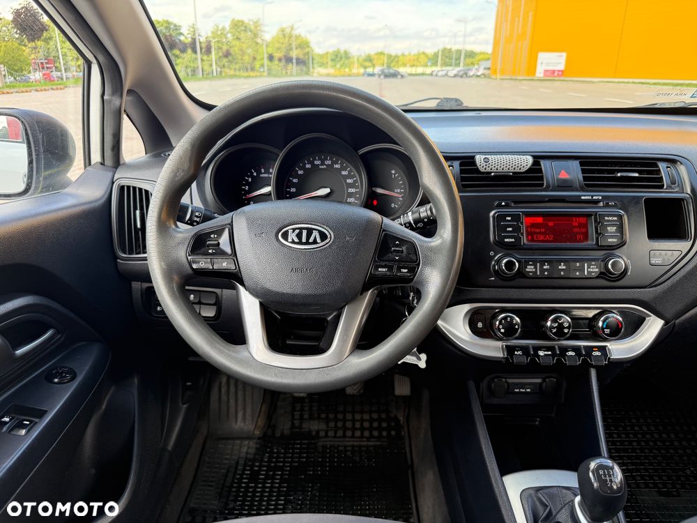 Kia Rio - 13