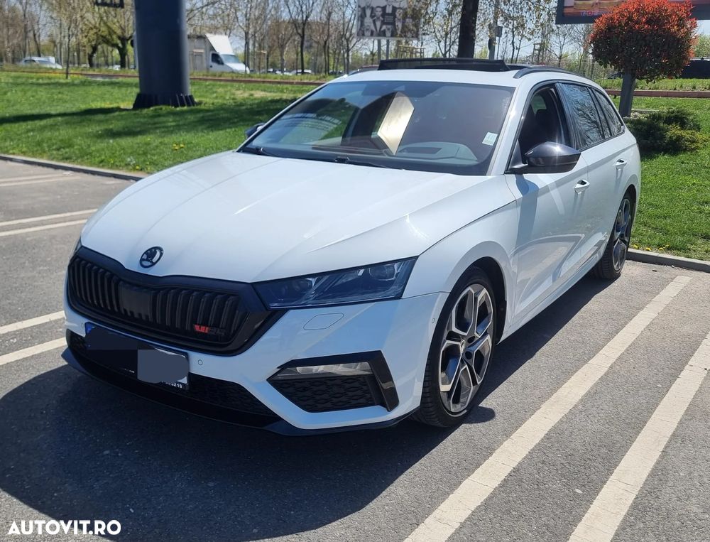 Skoda Octavia 2.0 TDI DSG RS Plus - 1