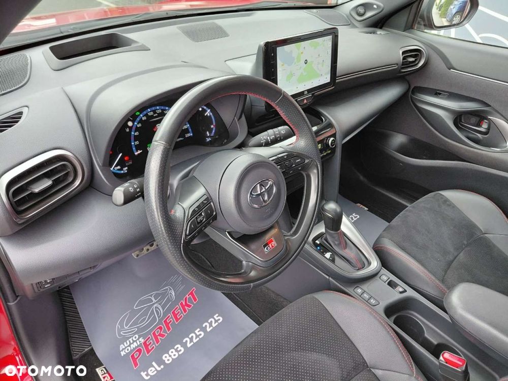 Toyota Yaris Cross - 13