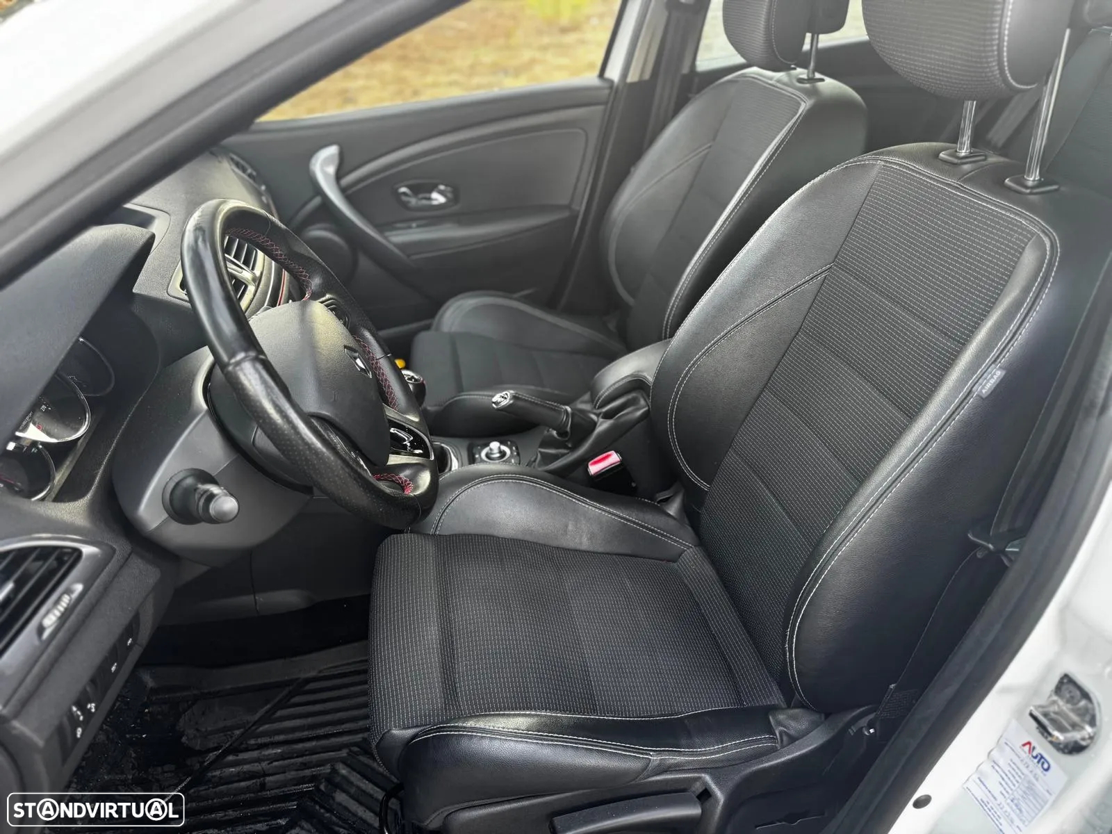 Renault Mégane Sport Tourer 1.5 dCi GT Line SS - 10