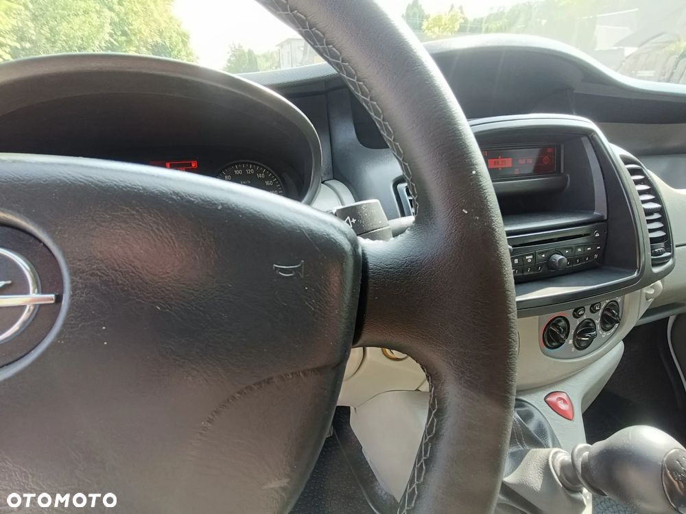Opel Vivaro - 20