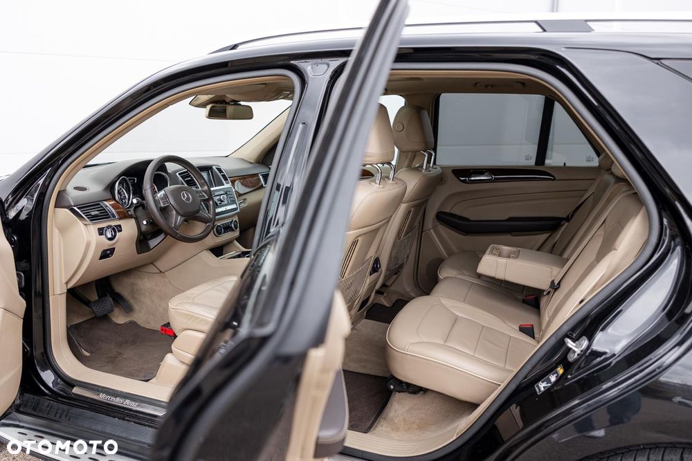 Mercedes-Benz ML - 18