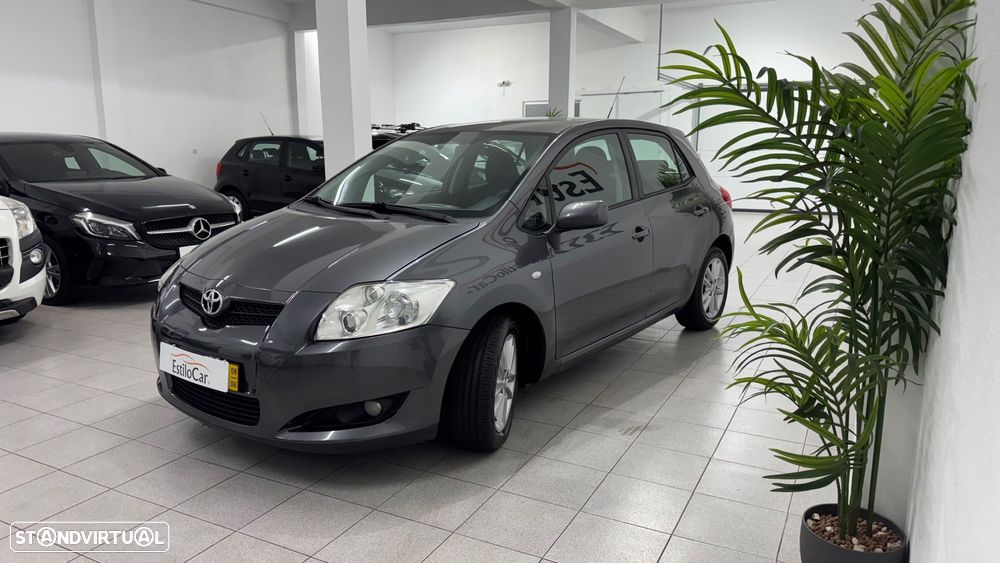Toyota Auris 1.4 D-4D AC - 2