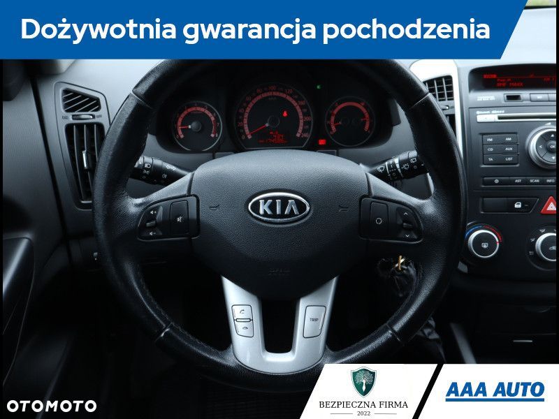 Kia Ceed - 21