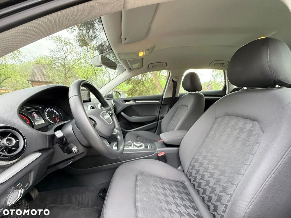 Audi A3 Sportback 1.2 TFSI Attraction S tronic - 17
