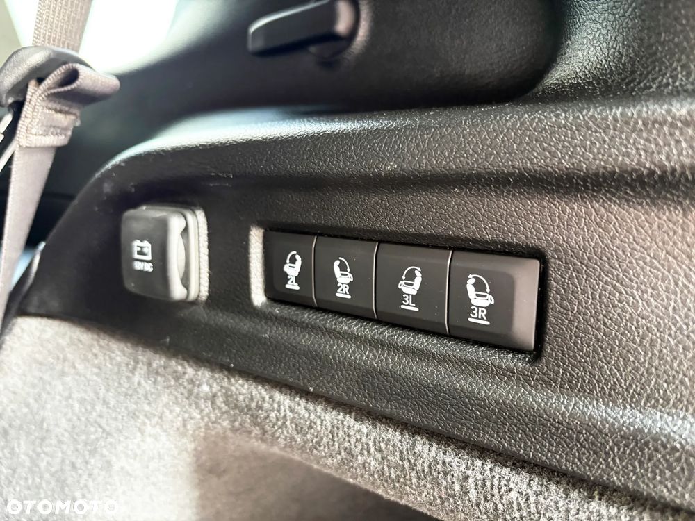 Jeep Grand Cherokee - 34