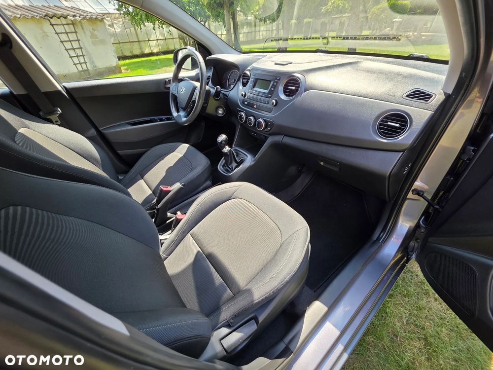 Hyundai i10 1.0 Premium - 13