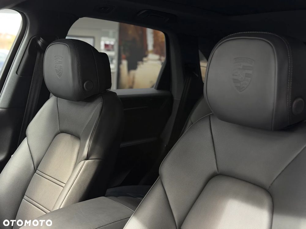 Porsche Cayenne Black Edition - 27