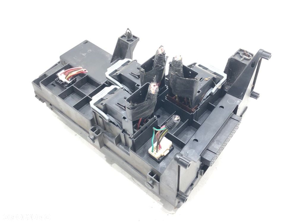 SKRZYNKA BEZPIECZNIKÓW  DODGE DAKOTA 2003 - 2022 3.7 157 kW [213 KM] benzyna 2003 - 2022 56049678AK - 4