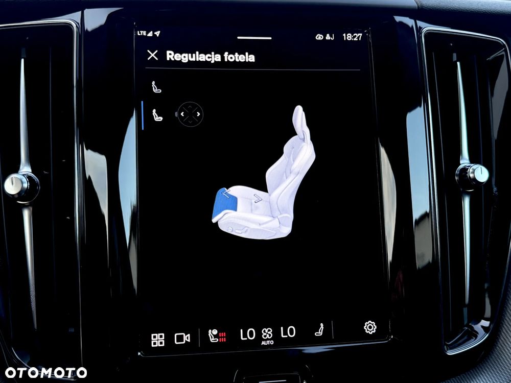 Volvo XC 60 B4 D AWD Geartronic RDesign - 26