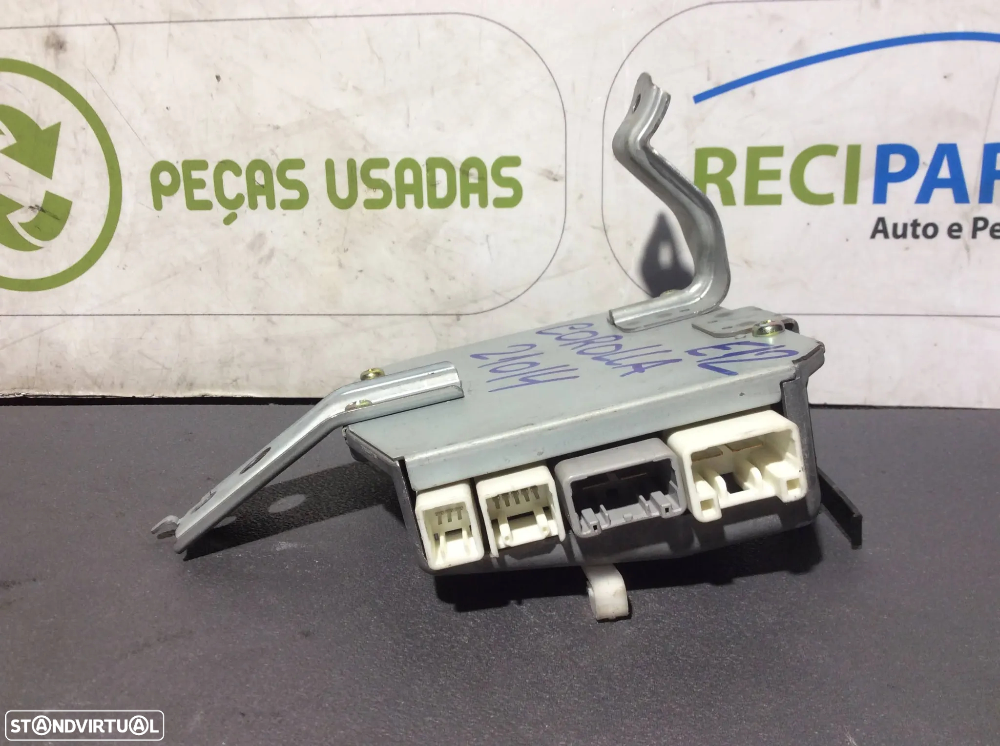 Centralina ou Modulo Direção Assistida Toyota Corolla E12 1.6 vvti  8965002010 - 2
