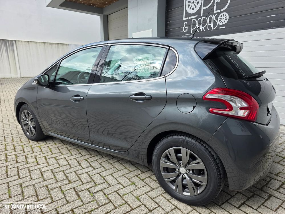 Peugeot 208 1.6 e-HDi Allure - 31