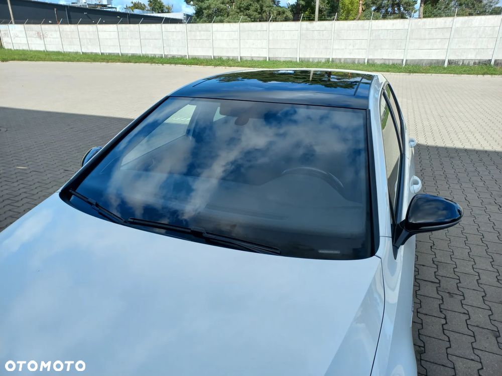Volkswagen Golf - 19