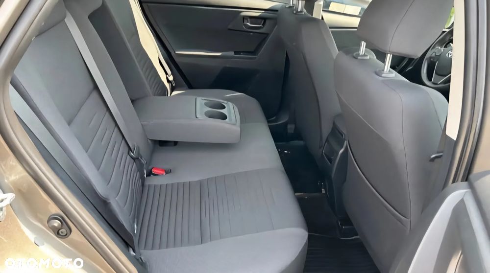 Toyota Auris 1.6 Premium - 3