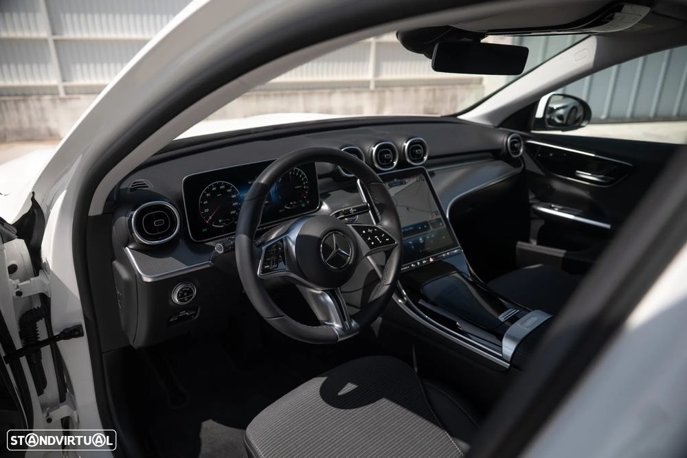 Mercedes-Benz C 300 e Avantgarde - 32