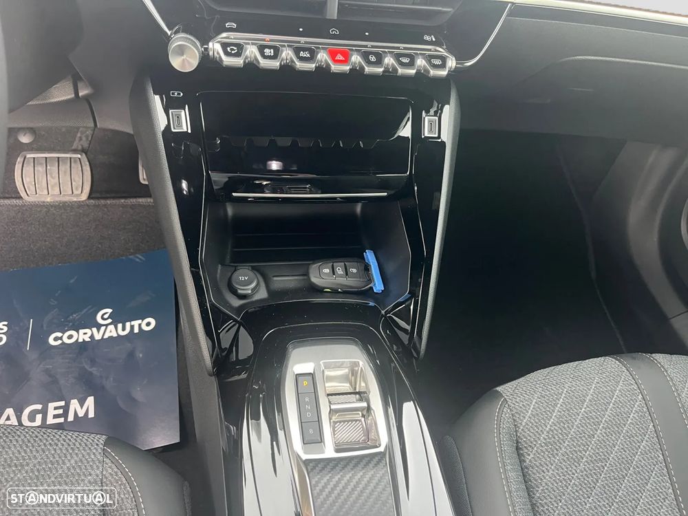Peugeot e-2008 54 kWh Allure - 14