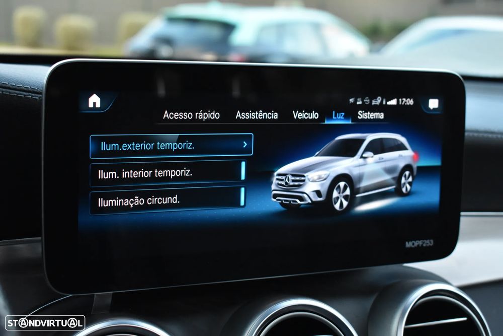 Mercedes-Benz GLC 300 de 4Matic 9G-TRONIC AMG Line - 44