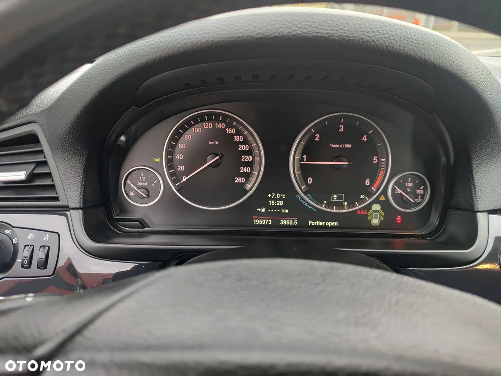 BMW Seria 5 - 23