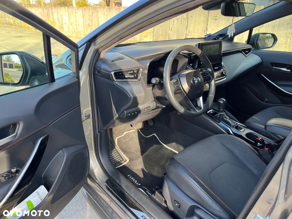 Toyota Corolla 2.0 Hybrid Executive - 15