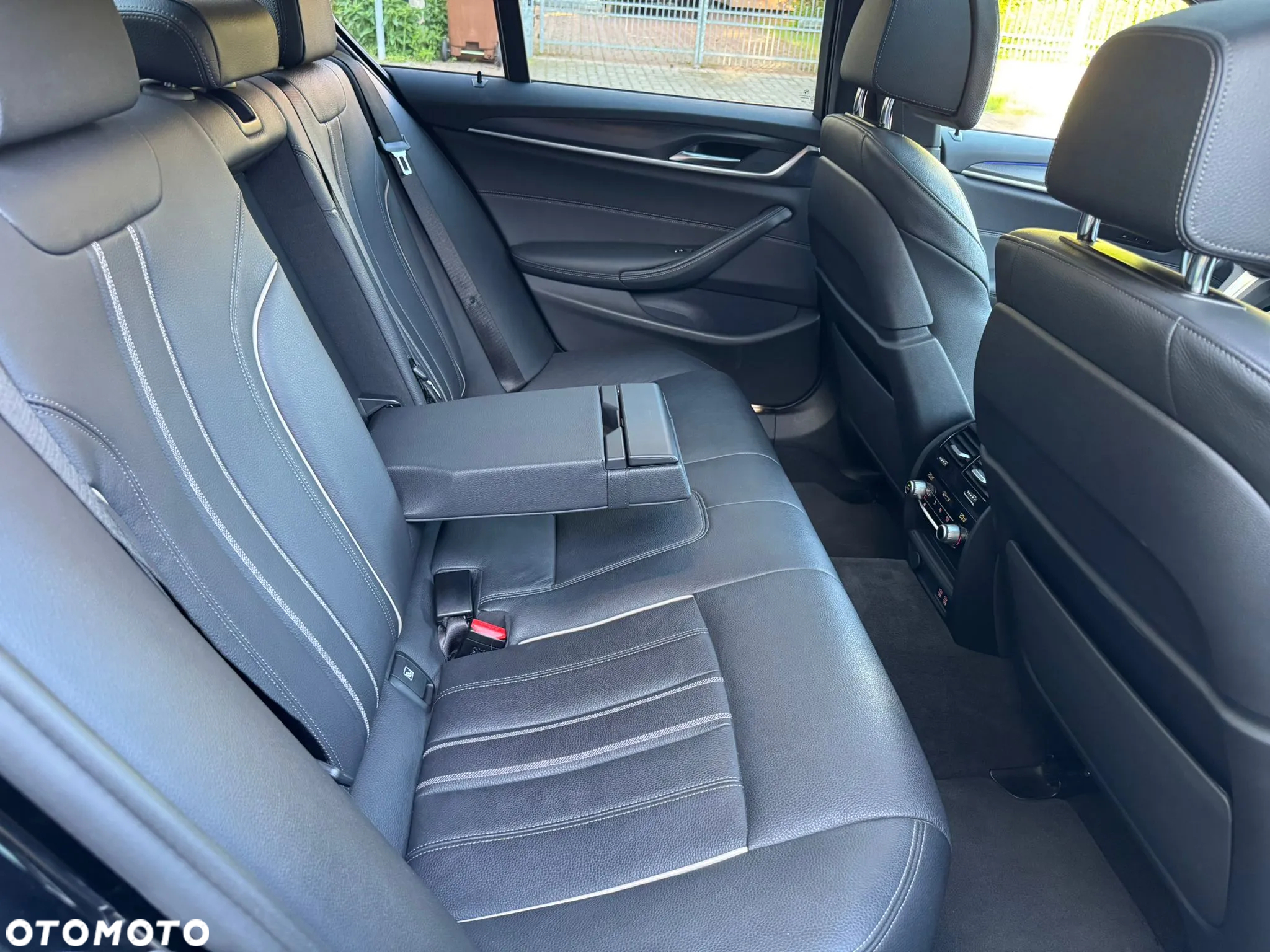 BMW Seria 5 530i M Sport Edition - 28