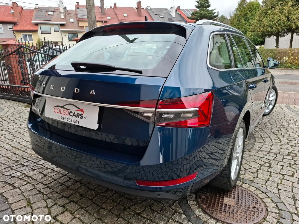 Skoda Superb 2.0 TDI SCR Ambition DSG - 9