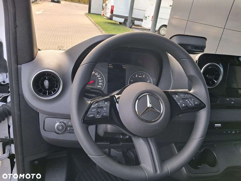 Mercedes-Benz Sprinter 317 CDI Furgon PRO długi 4325 mm L3H2 - 22