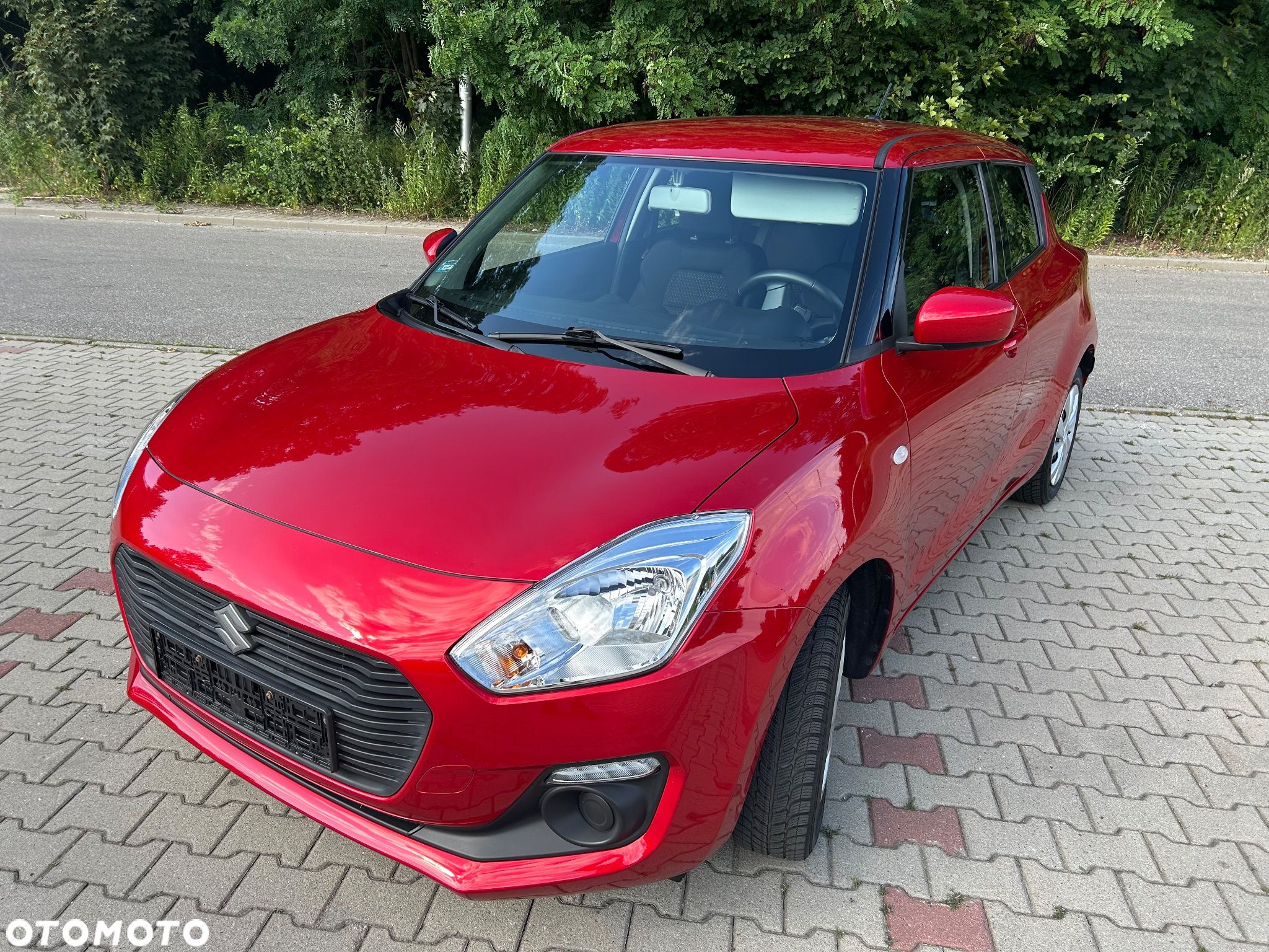 Suzuki Swift - 1