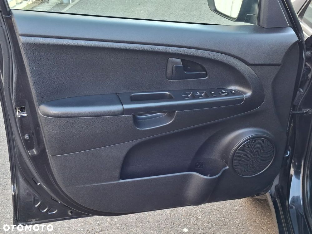 Kia Venga - 19