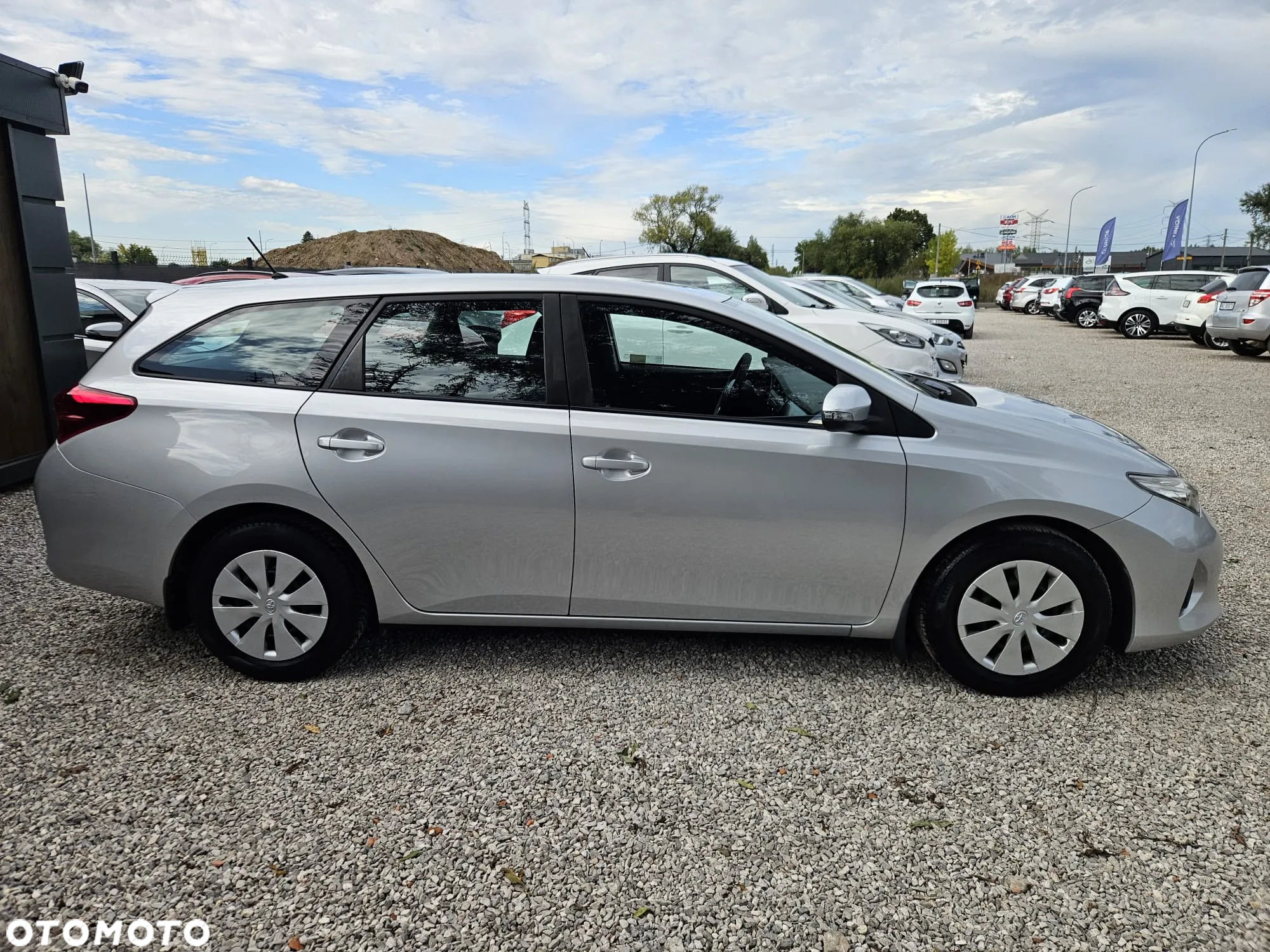 Toyota Auris 1.33 VVT-i Life - 11
