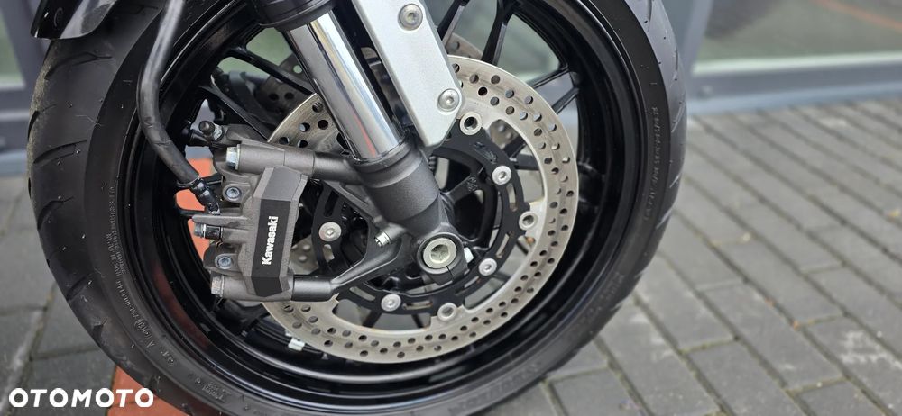 Kawasaki Z 900 RS - 20