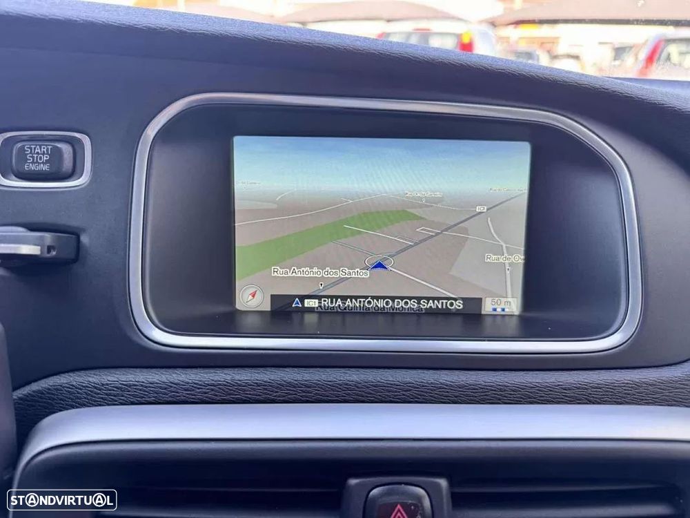 Volvo V40 Cross Country 2.0 D4 Momentum - 12