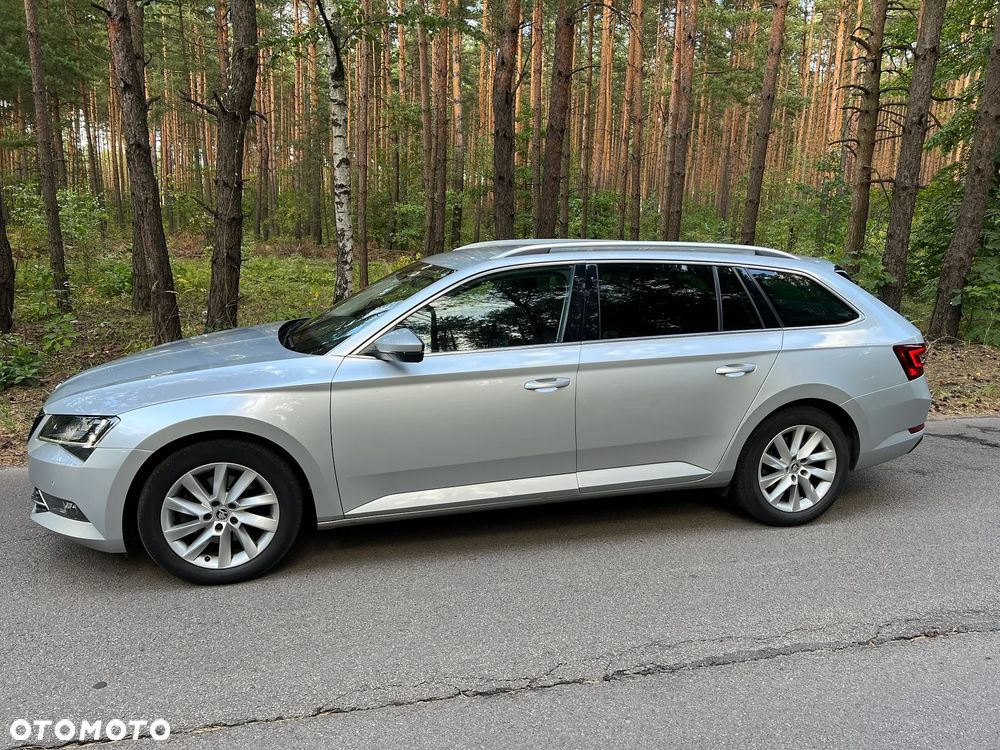 Skoda Superb 2.0 TDI Ambition - 1