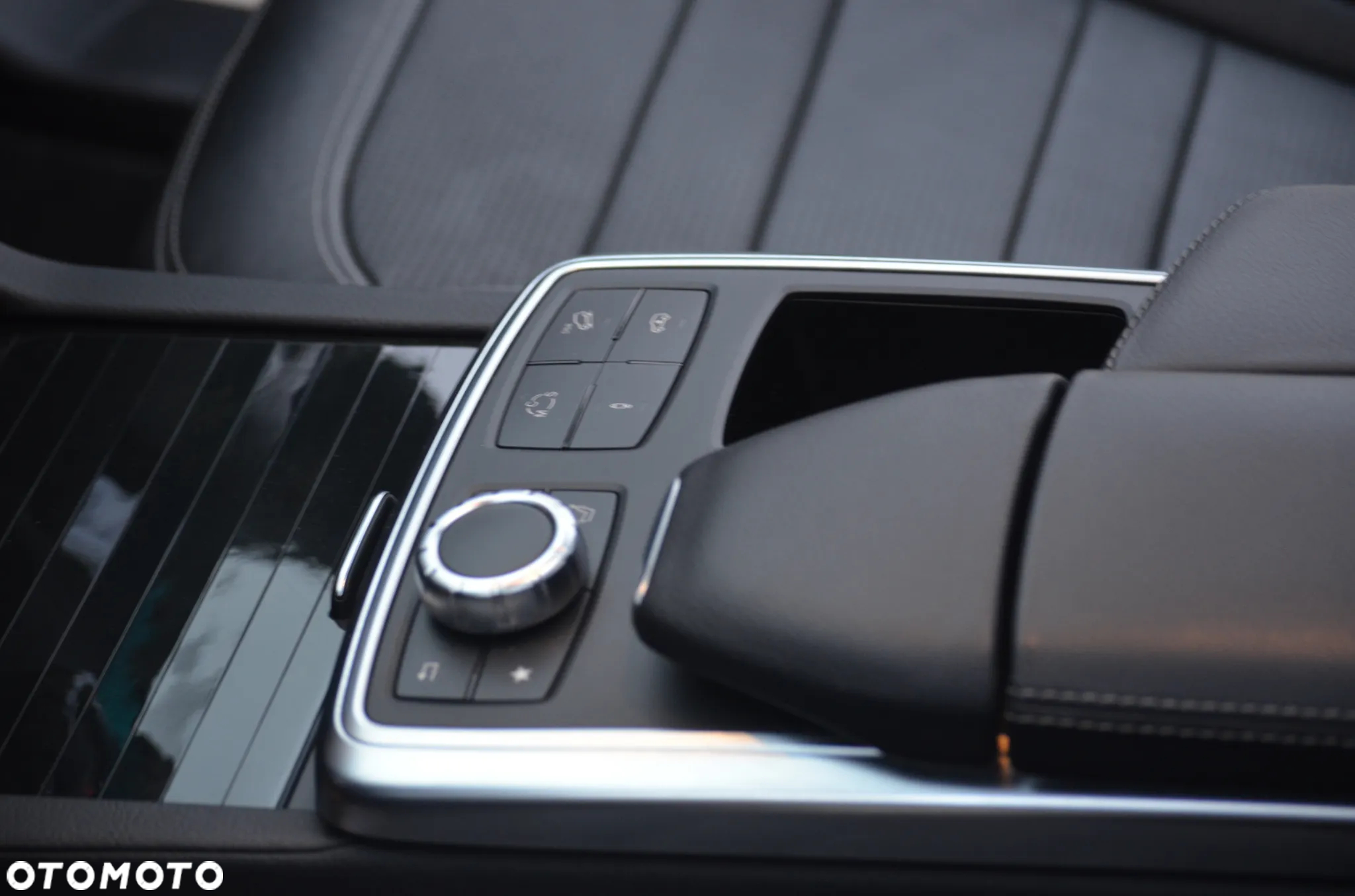 Mercedes-Benz GL 63 AMG - 33