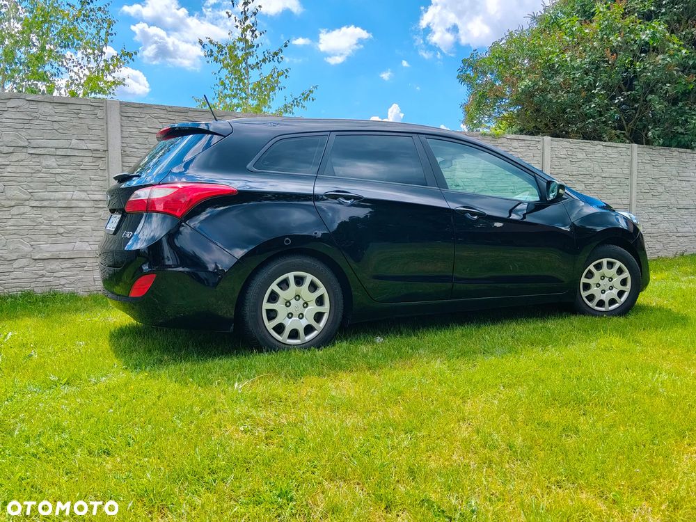 Hyundai i30 1.6 D Classic + DCT - 10