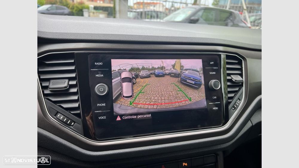 Volkswagen T-Roc 1.0 TSI Style — fotografia 14