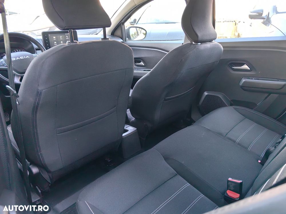 Dacia Logan TCe 90 MT6 Prestige - 8
