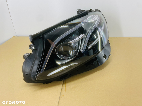 Lampa lewa E klasa A213 W213 MULTIBEAM