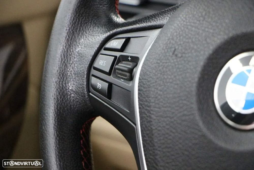 BMW 318 d Touring Auto - 22