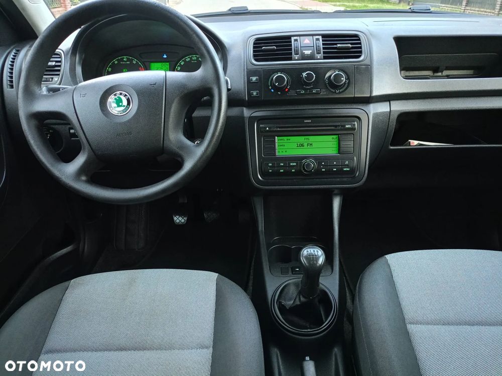 Skoda Fabia - 10