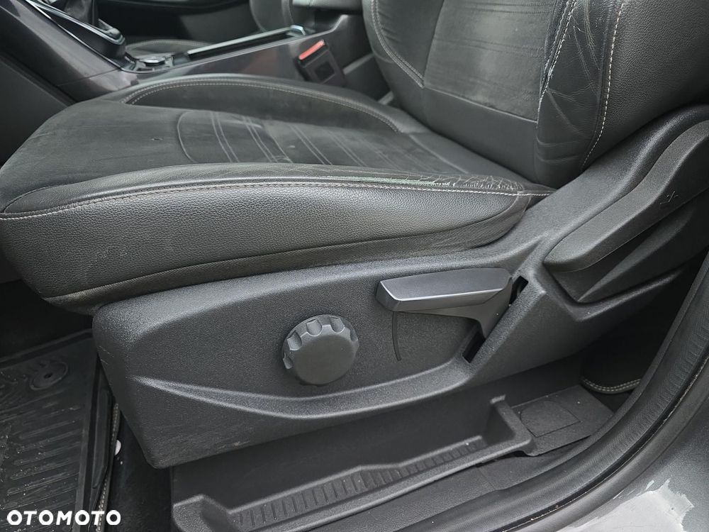 Ford Kuga 1.5 EcoBoost FWD ST-Line - 13