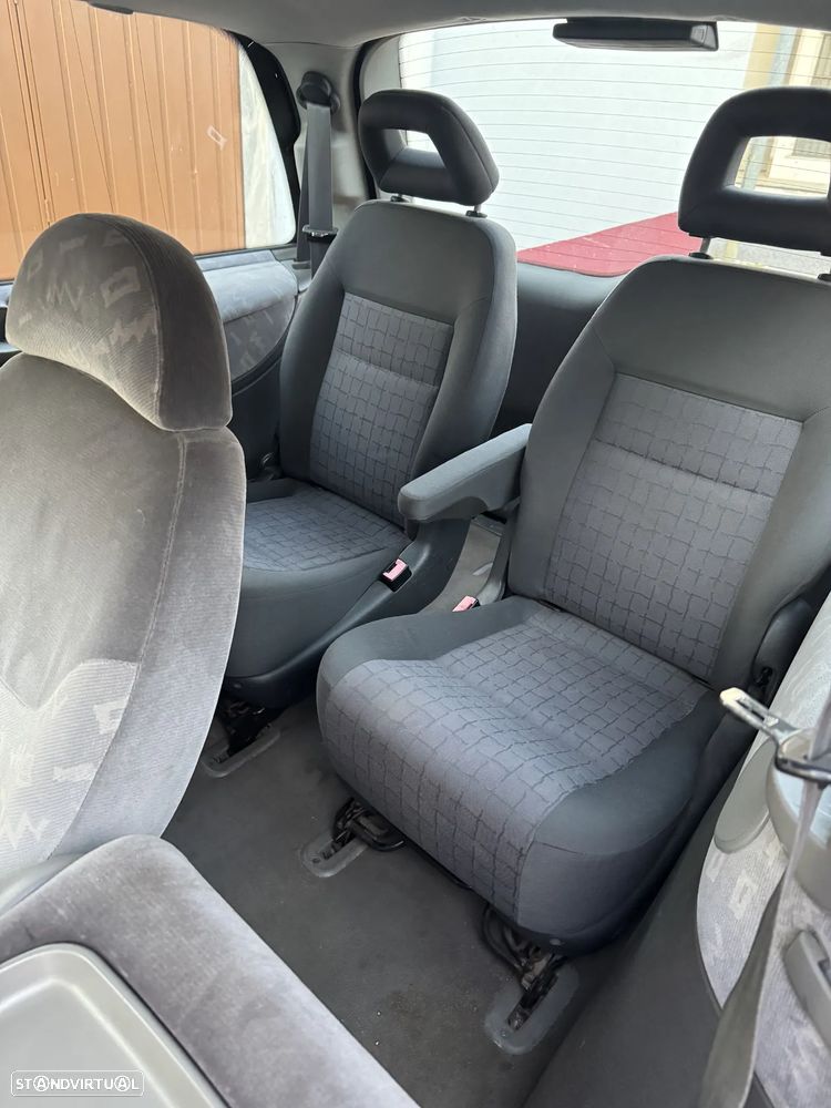 SEAT Alhambra 1.9 TDI Confort - 9