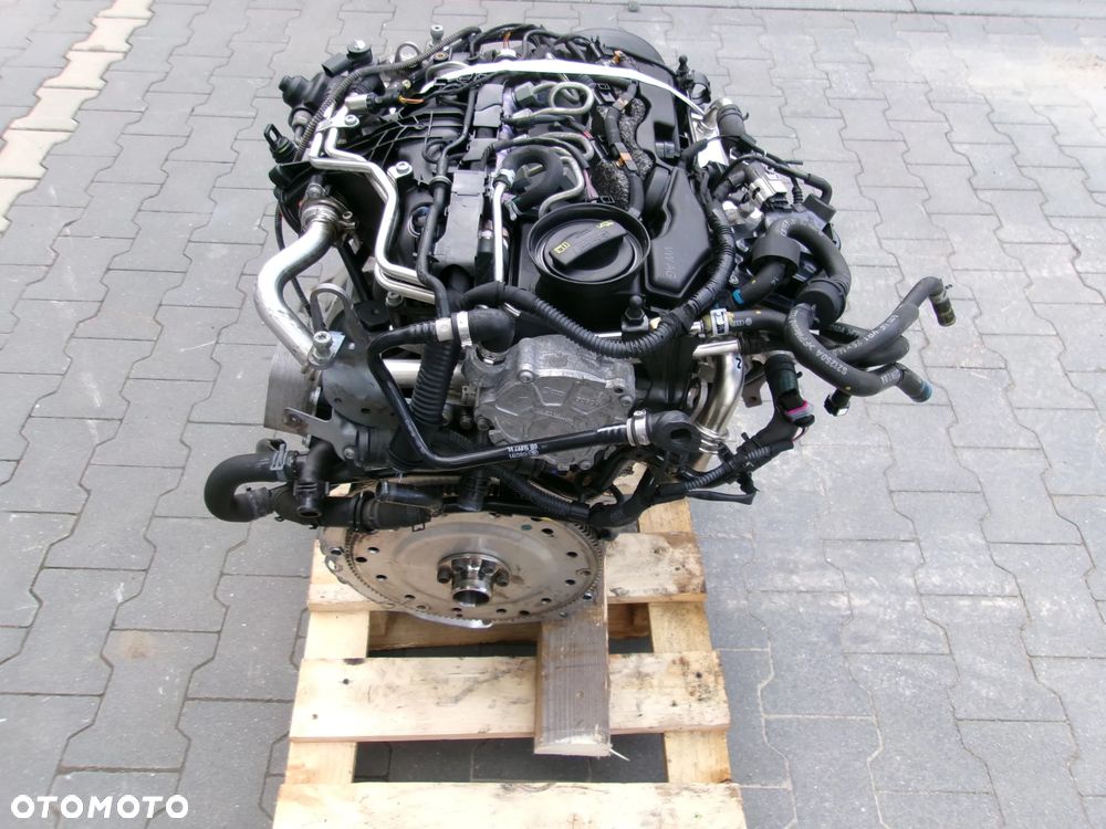 Silnik Audi A4 B8 A5 lift A6 2.0 TDI CGL - 2