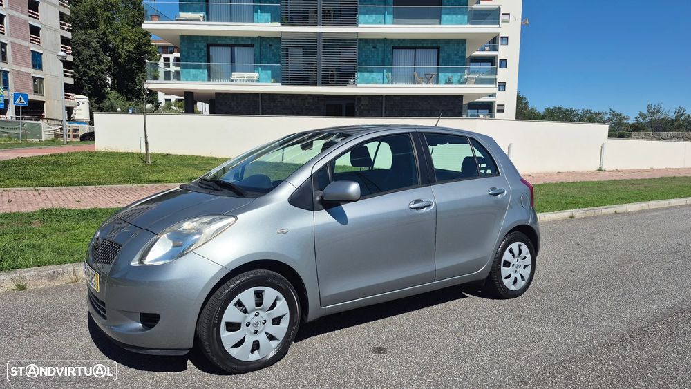 Toyota Yaris 1.0 VVT-i Sol+AC - 1