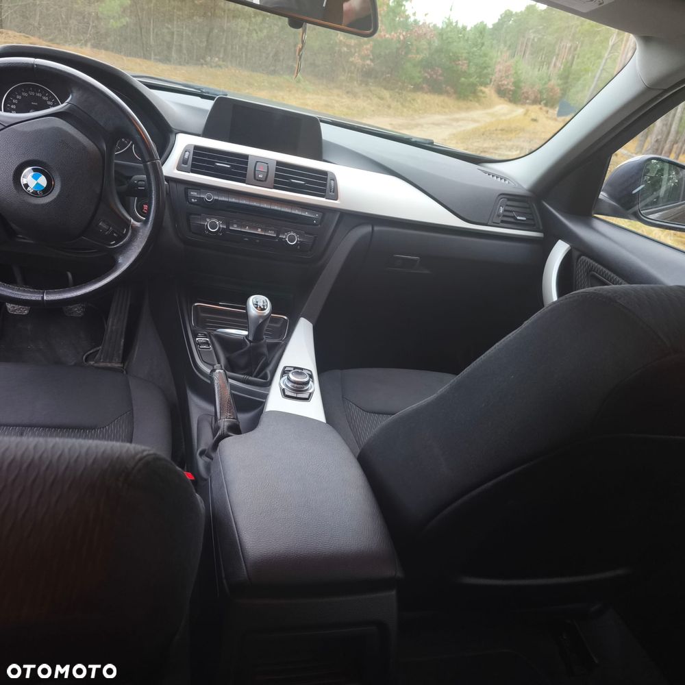 BMW Seria 3 316d M Sport EU6 - 8