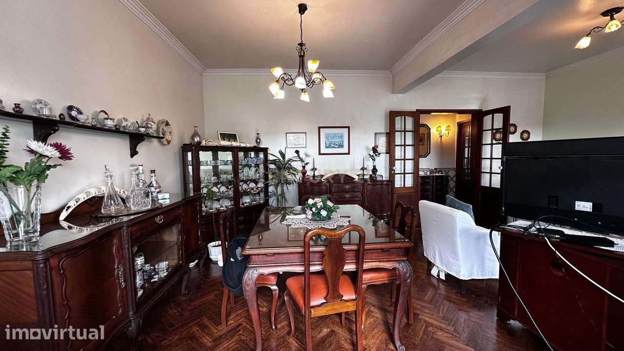 Apartamento T4 à Venda em Benfica – 9.º Andar com Vista Desafogada | E - Grande imagem: 5/36