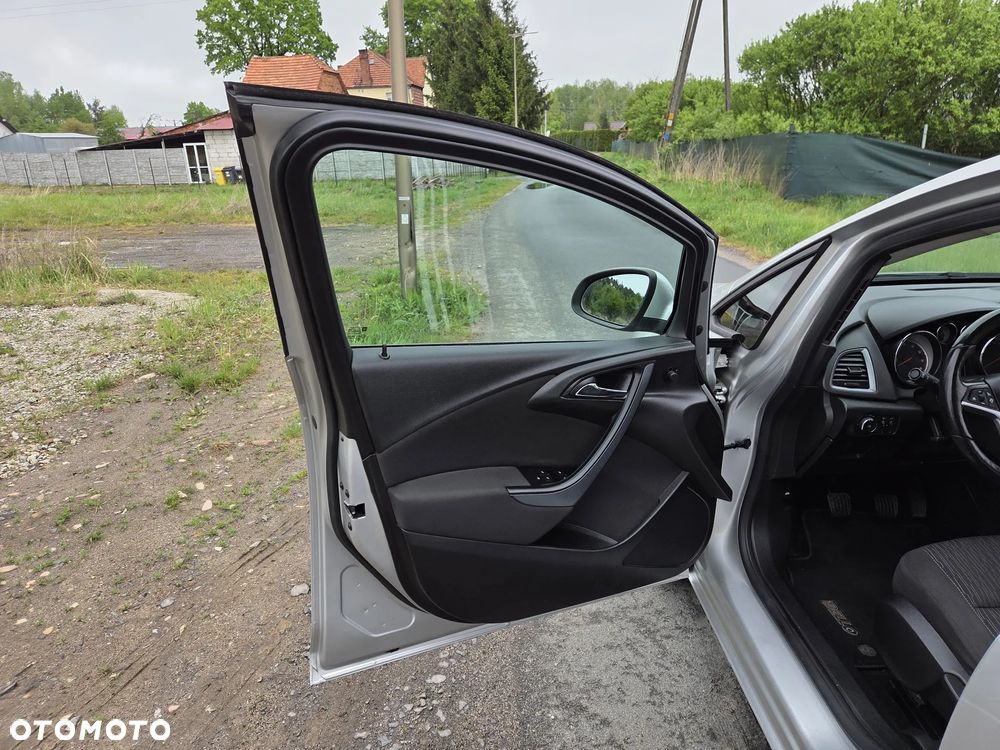 Opel Astra 1.4 Turbo Style - 11