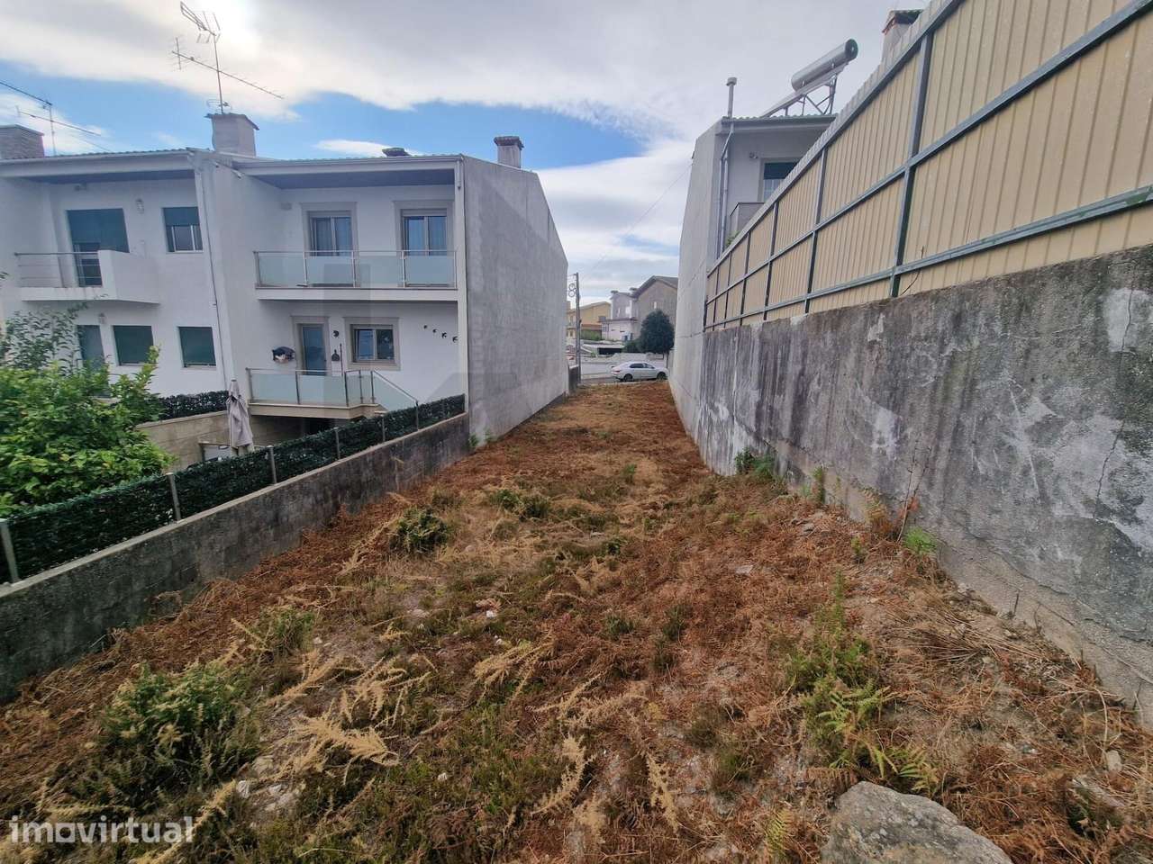 Oportunidade Única em São João da Madeira: Lote com Projeto Aprovado p - Grande imagem: 2/9