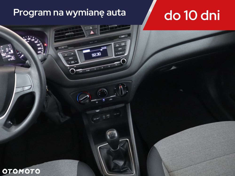 Hyundai i20 - 10
