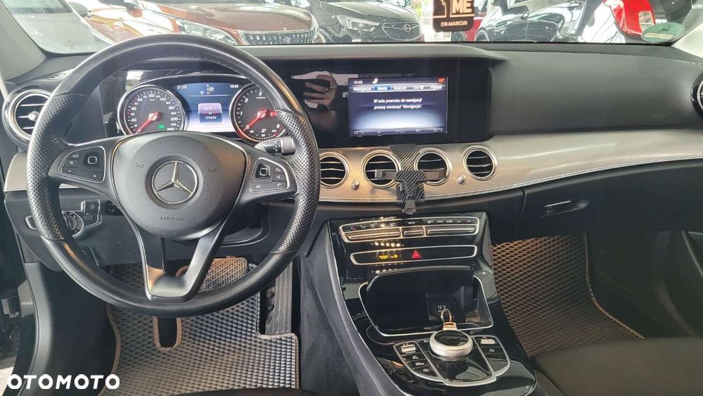 Mercedes-Benz Klasa E - 29