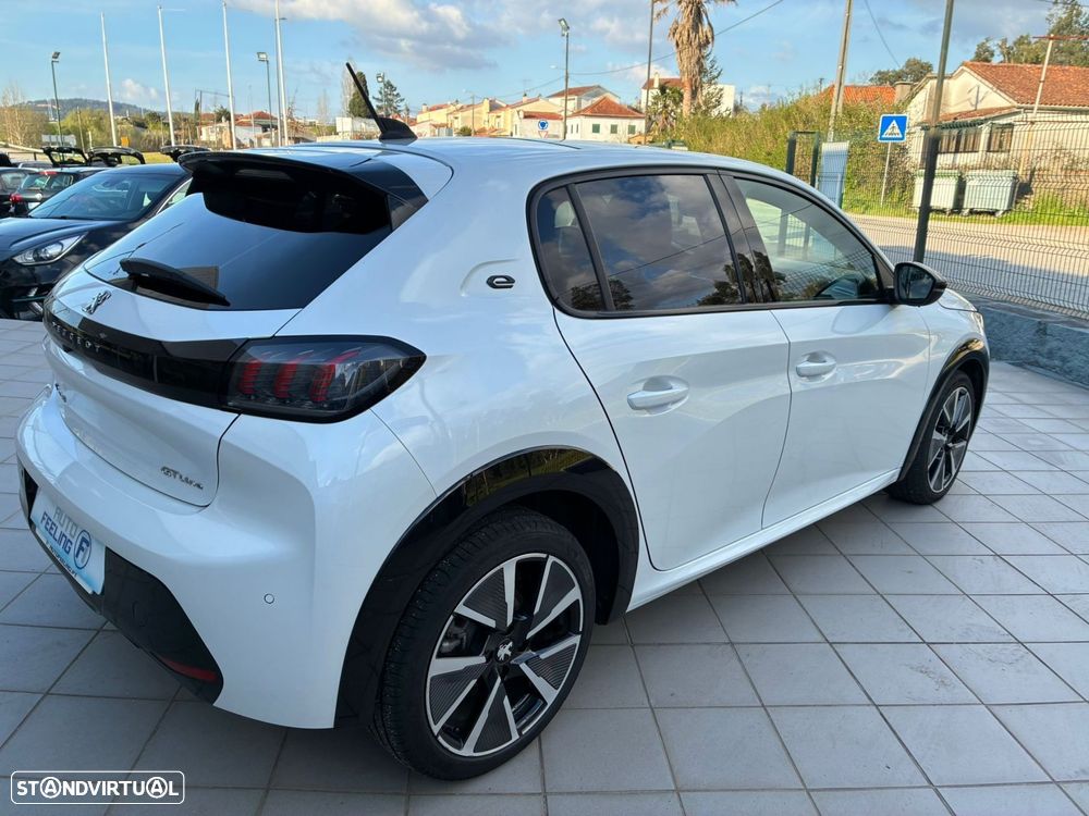 Peugeot 208 - 9